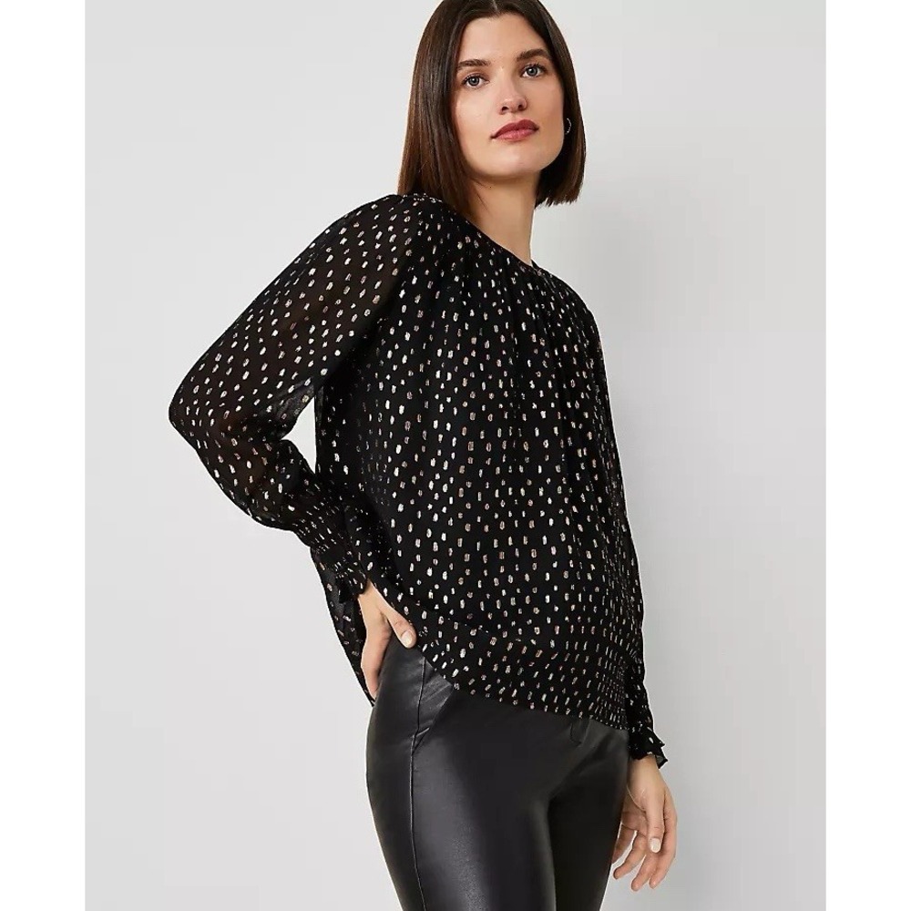 NWT‎ Ann Taylor Metallic Clip Shirred Top Black Medium Minimalist Career Office